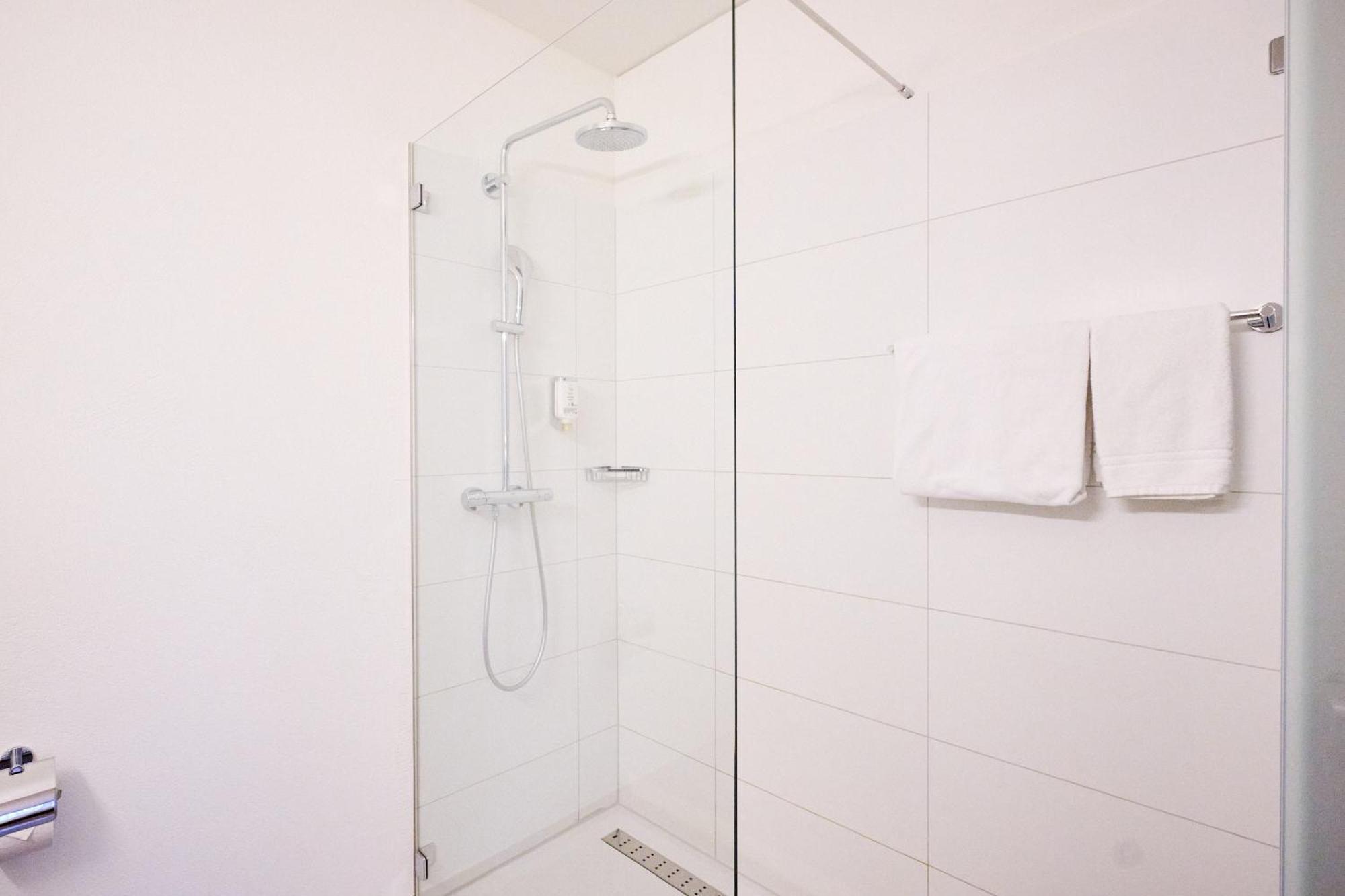 Hotel Am Kreisel Self-Check-In By Smart Hotels ラーヘン エクステリア 写真